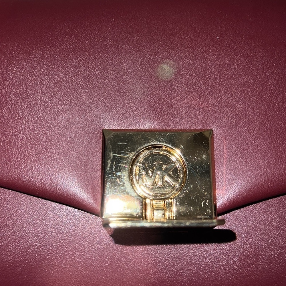 Burgundy Michael Kors CrossBody bag, purse gold hardware - Picture 4 of 14